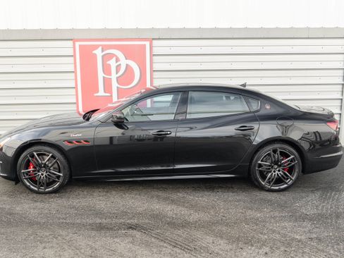 Used 2021 Maserati Quattroporte Trofeo image 38