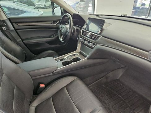 Used 2022 Honda Accord Touring image 12