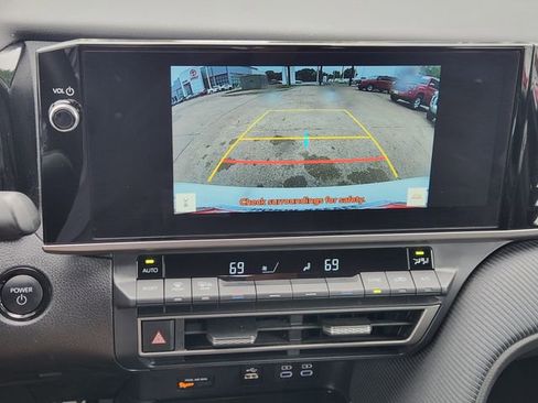 Used 2026 Toyota Camry SE w/ Multimedia Upgrade Package AWD/4WD image 13