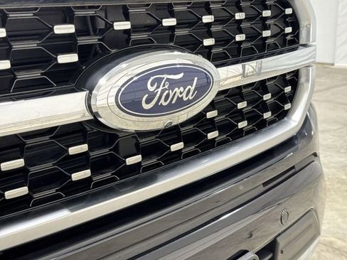 Used 2022 Ford F150 Platinum w/ Equipment Group 701A High AWD/4WD image 33