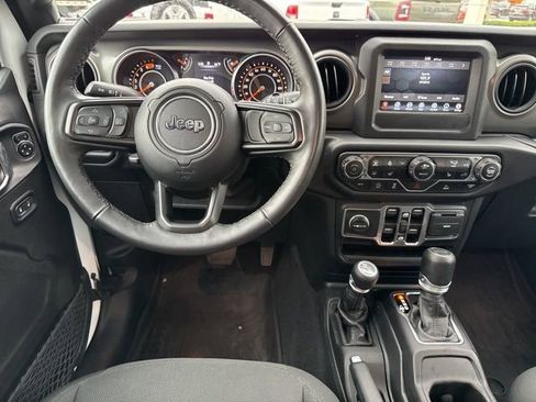 Used 2023 Jeep Wrangler Sport S image 24