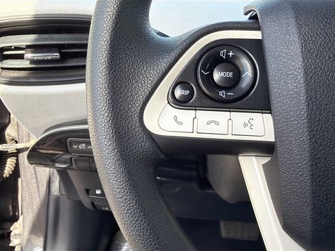 Used 2017 Toyota Prius One image 33