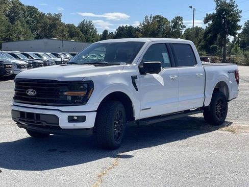 New 2025 Ford F150 XLT w/ Equipment Group 302A MID image 24