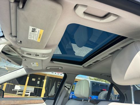 Used 2014 Mercedes-Benz E 350 Sedan w/ Premium 1 Package image 9