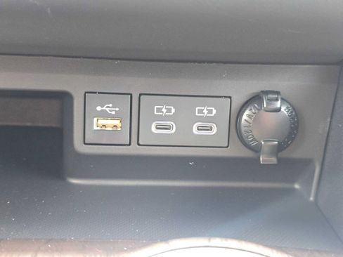 New 2026 Toyota Highlander Platinum AWD/4WD image 28