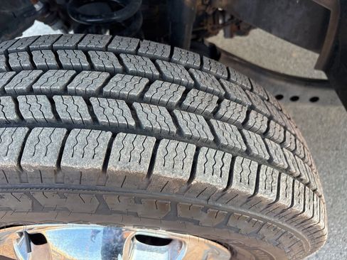 Used 2024 RAM 3500 Big Horn image 10