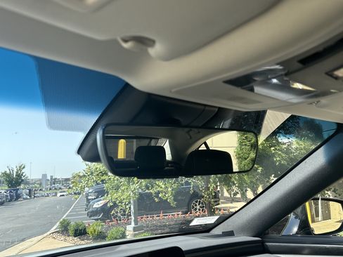 Used 2025 Lexus ES 350 w/ Accessory Package (Z2) FWD image 27