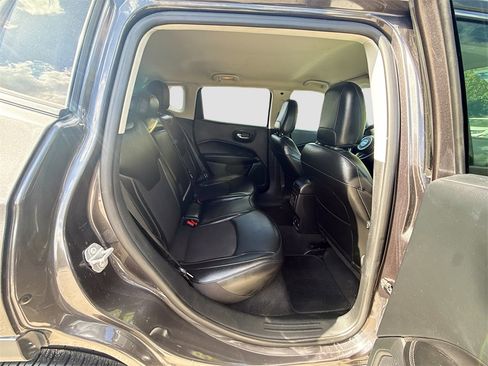 Used 2021 Jeep Compass Latitude w/ Convenience Group image 26