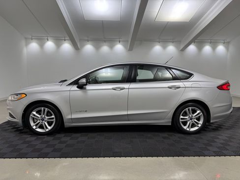 Used 2018 Ford Fusion S image 5