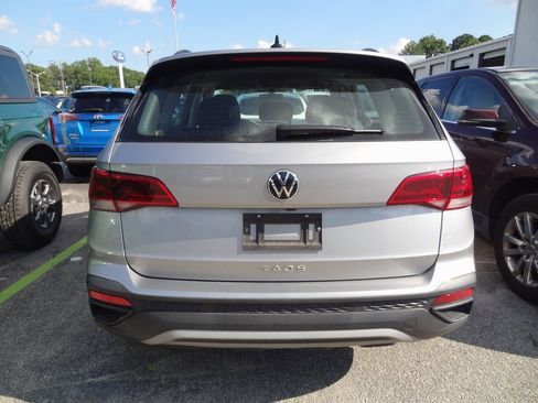 Used 2023 Volkswagen Taos S image 3