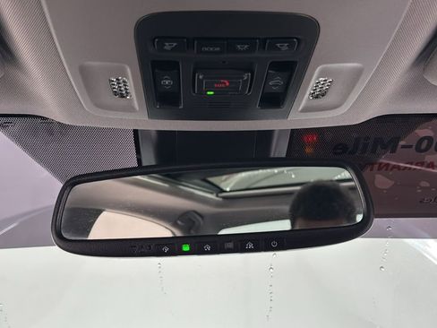 Used 2022 Toyota Camry XSE image 11