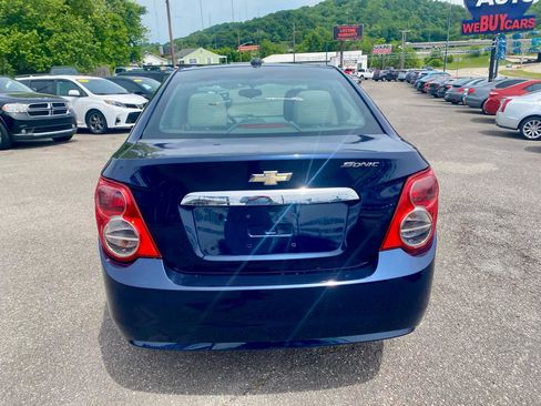 Used 2015 Chevrolet Sonic LT FWD image 6