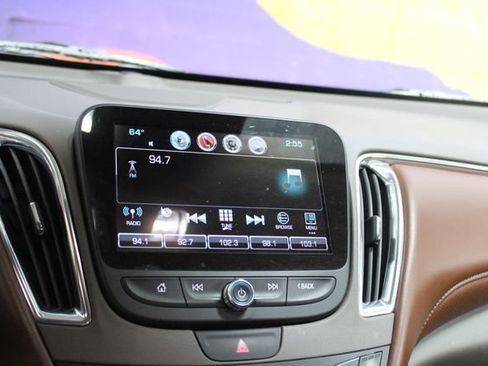 Used 2018 Chevrolet Malibu Premier w/ Premier Sport Package FWD image 19