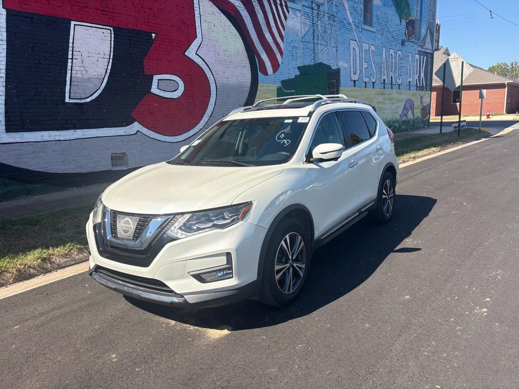 Used 2017 Nissan Rogue SL w/ SL Premium Package FWD image 2