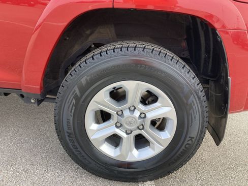 Certified 2023 Toyota 4Runner SR5 image 19