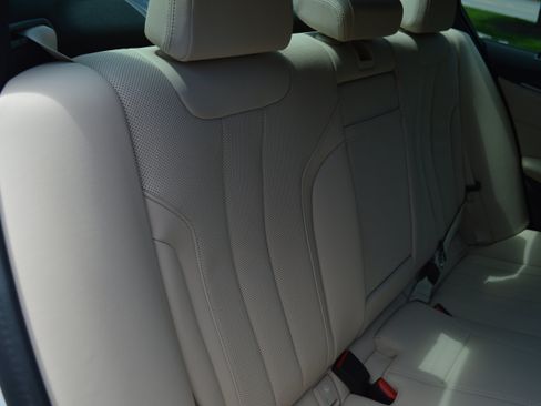 Used 2023 BMW 540i xDrive w/ M Sport Package AWD/4WD image 33