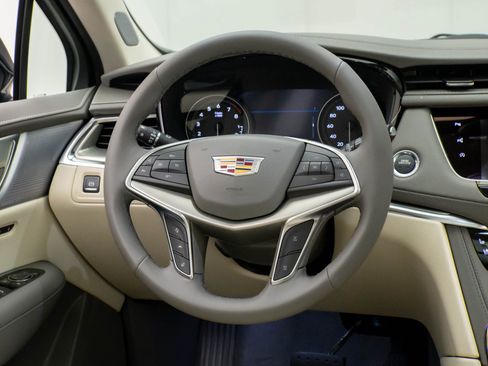 New 2026 Cadillac XT5 Premium Luxury w/ Driver Assist Package image 11