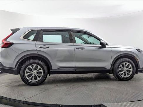Used 2024 Honda CR-V LX image 9