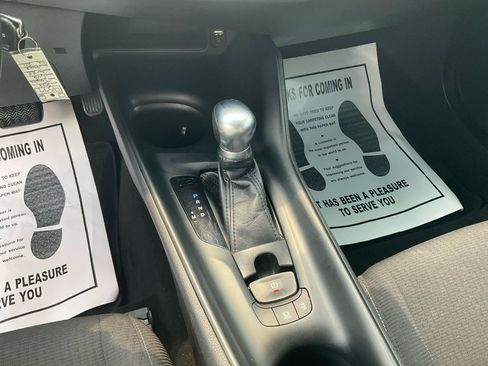Used 2018 Toyota C-HR XLE FWD image 25