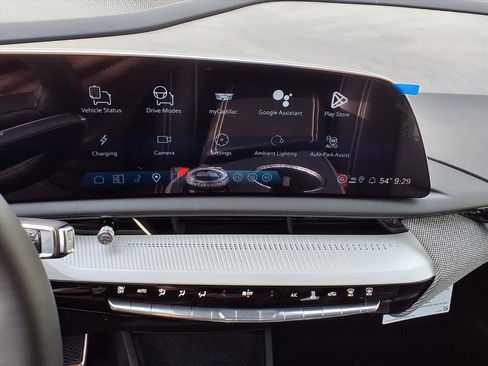 New 2026 Cadillac Optiq Sport 1 image 18