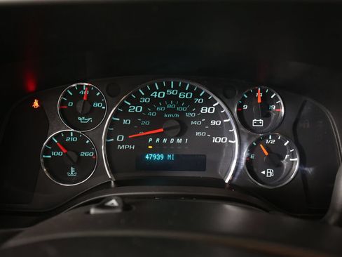 Used 2016 Chevrolet Express 2500 RWD image 22