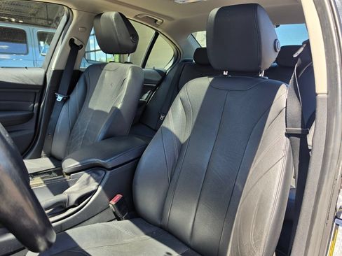 Used 2013 BMW 335i xDrive Sedan AWD/4WD image 8