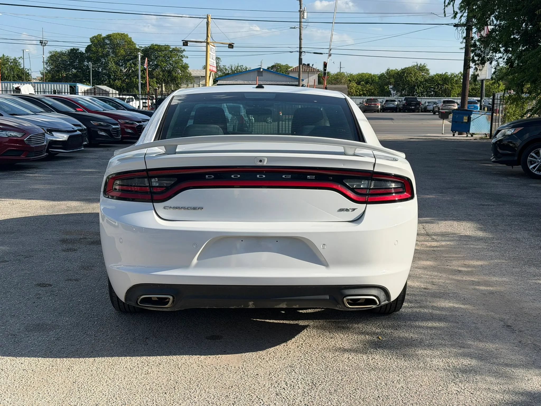 Used 2018 Dodge Charger SXT RWD image 9
