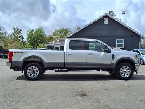 Used 2019 Ford F250 Lariat w/ Lariat Ultimate Package AWD/4WD image 8