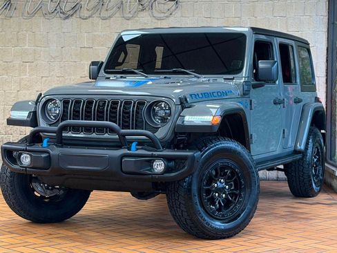 Used 2023 Jeep Wrangler Unlimited Rubicon 4xe AWD/4WD image 2