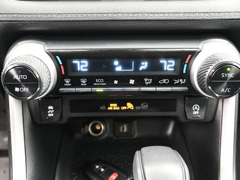 Certified 2025 Toyota RAV4 XLE image 21