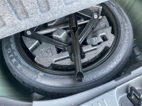 Used 2022 Chevrolet Trax LT w/ Sport Edition image 30