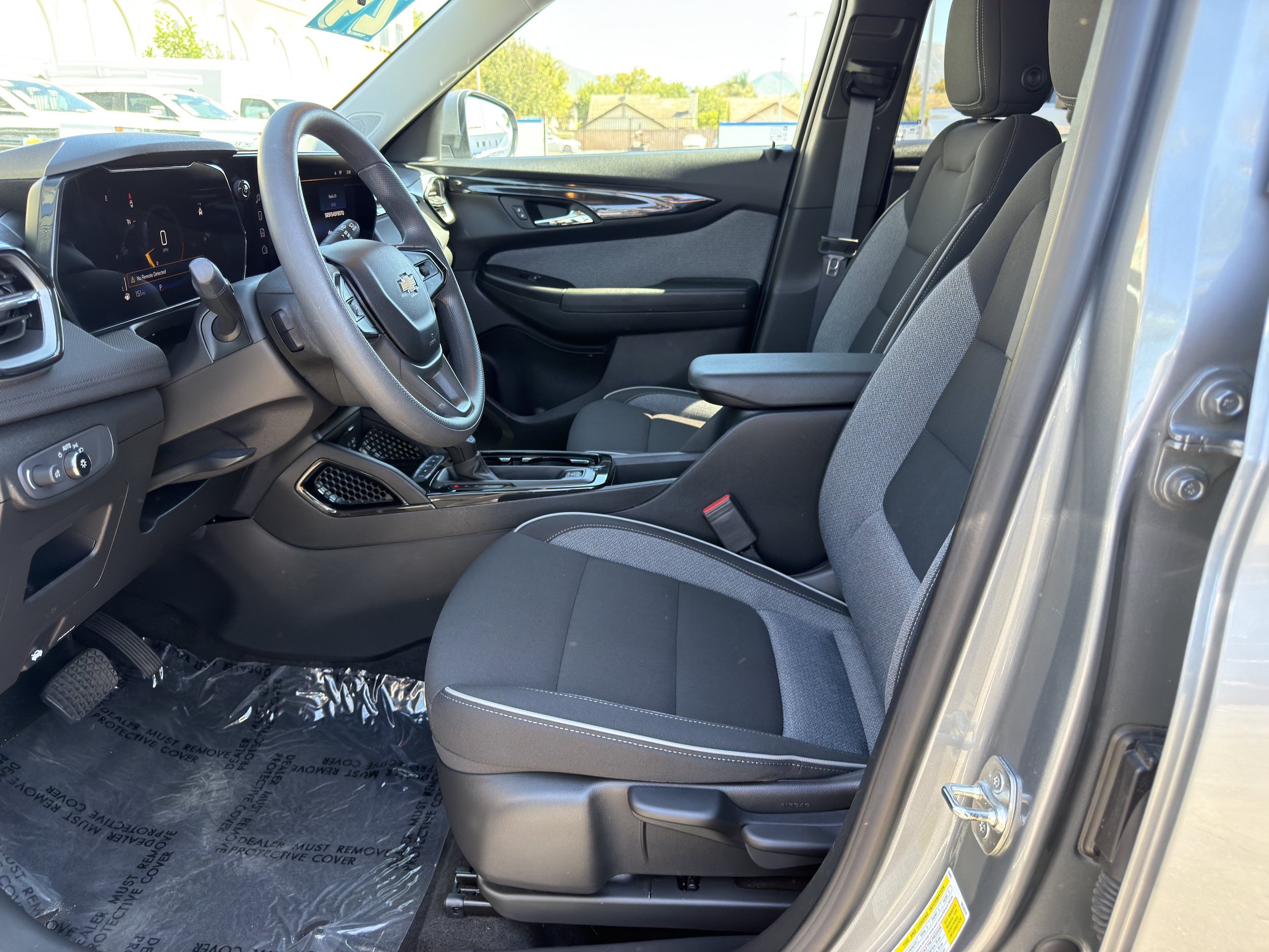 Used 2024 Chevrolet TrailBlazer LT FWD image 21
