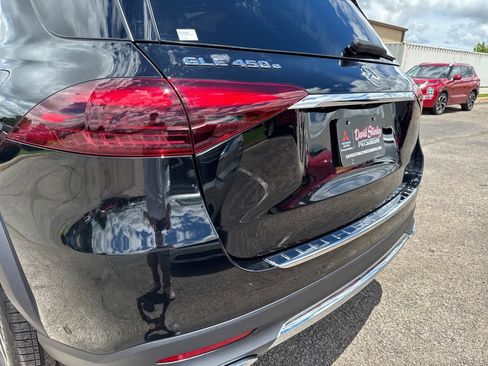 Used 2025 Mercedes-Benz GLE 450e 4MATIC w/ Driver Assistance Package image 48