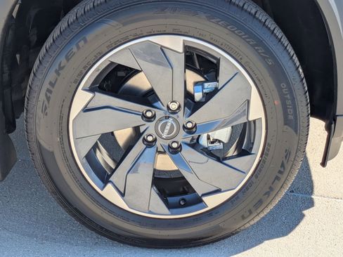 New 2026 Nissan Rogue SV w/ Cold Weather Package image 4