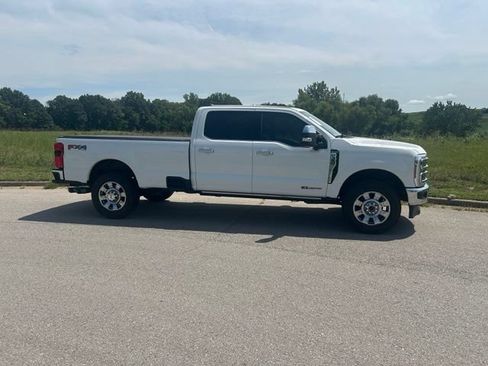 Used 2025 Ford F350 King Ranch w/ Chrome Package AWD/4WD image 11