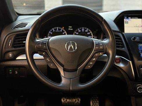 Used 2018 Acura ILX w/ Technology Plus & A-SPEC image 16