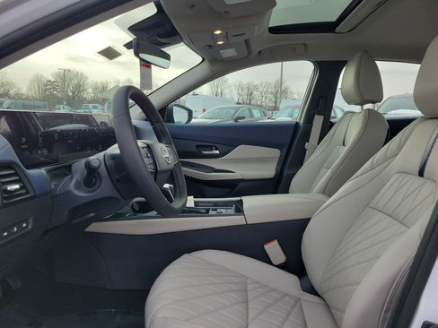New 2026 Nissan Sentra SL w/ Floor Mat Package FWD image 15
