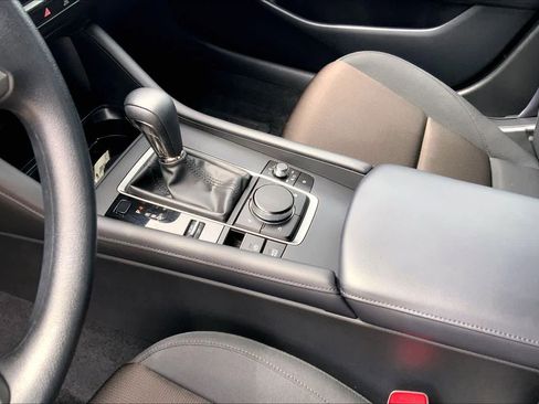 Used 2025 MAZDA MAZDA3 s FWD image 17
