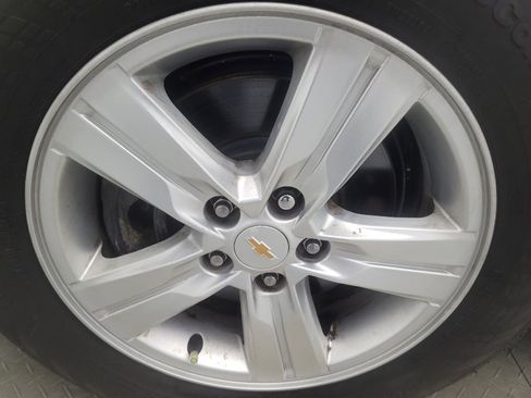 Used 2019 Chevrolet Trax LT w/ LT Convenience Package FWD image 31