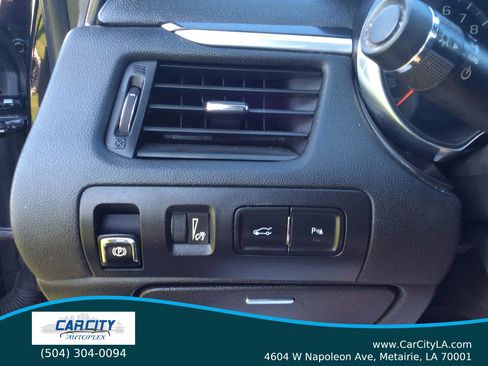 Used 2016 Chevrolet Impala LT w/ Convenience Package image 9