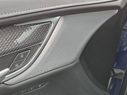 New 2025 Cadillac XT5 Sportv w/ LPO, Blue Accent Package image 21