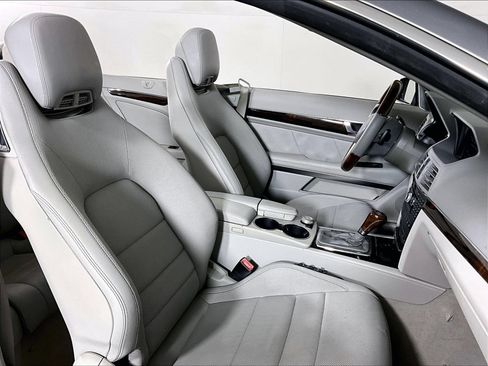 Used 2012 Mercedes-Benz E 550 Cabriolet image 18