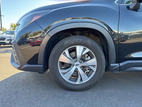 Used 2023 Subaru Ascent Premium w/ Convenience Package image 10