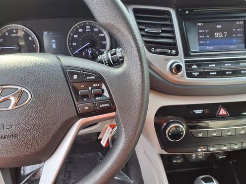 Used 2017 Hyundai Tucson SE image 11