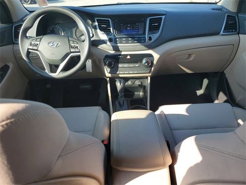 Used 2017 Hyundai Tucson SE image 21