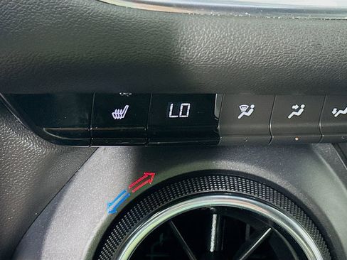 Used 2023 Chevrolet Blazer LT w/ Convenience Package FWD image 30