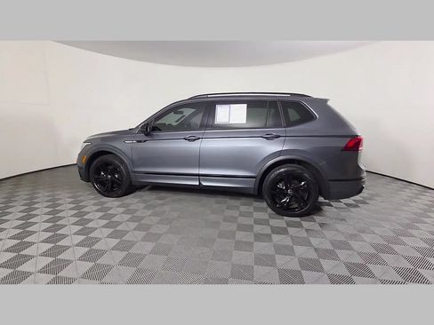 Used 2024 Volkswagen Tiguan SE R-Line FWD image 45