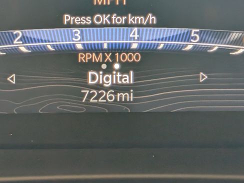 Used 2024 Jeep Grand Cherokee Limited w/ Luxury Tech Group II image 27