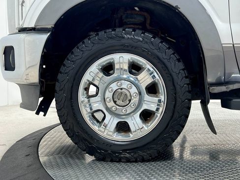 Used 2014 Ford F250 Lariat w/ Chrome Package AWD/4WD image 38