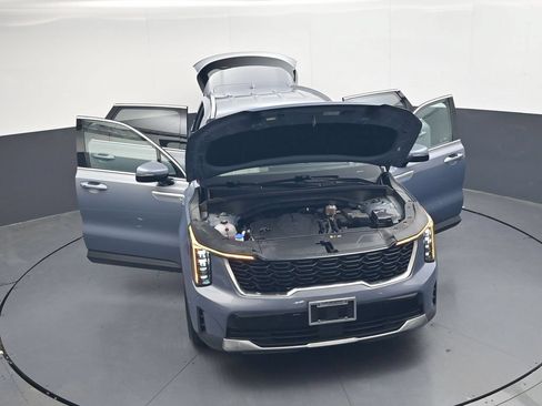 Used 2025 Kia Sorento S FWD image 37